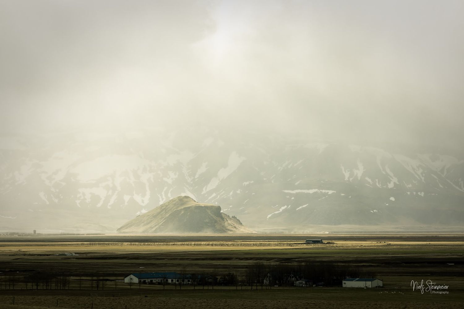 Echoes in the Valley of Light