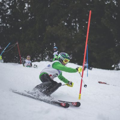 Racing skis