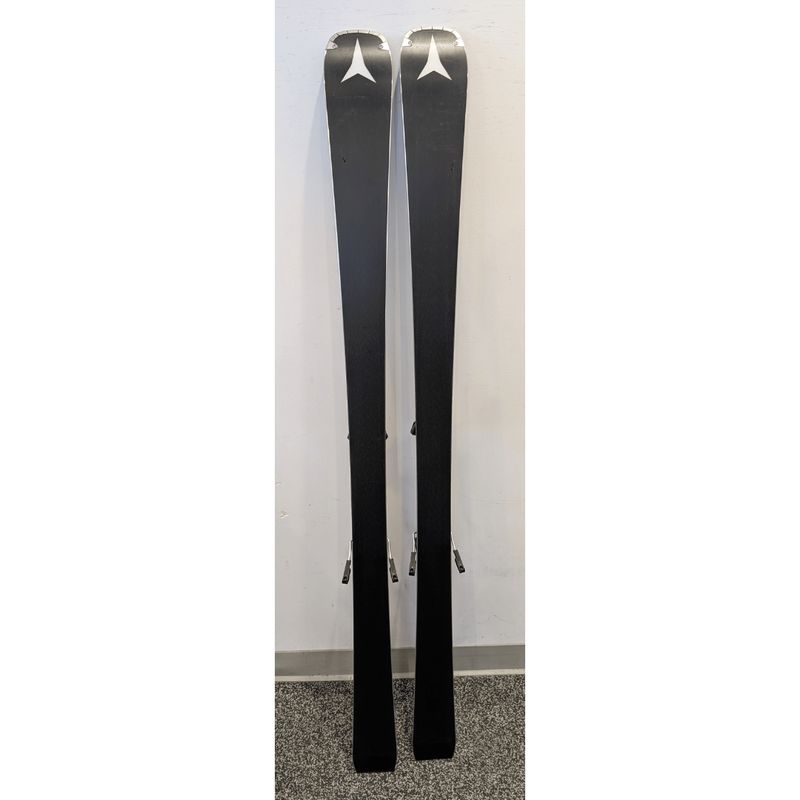 Atomic REDSTER Q9 RVSK S piste skis (DEMO - 2026)