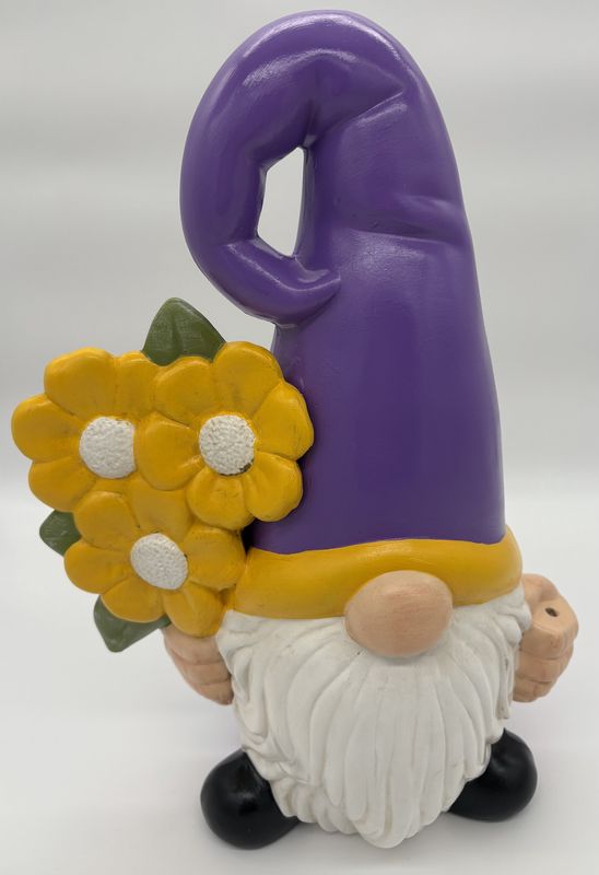 Gnome with flowers