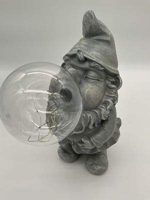 Gnome bubble solar light