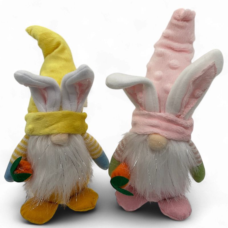 Easter Gnomes with Carrots