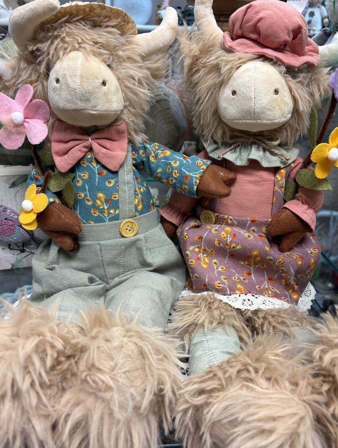 Highlanders cows fabric lg sitting