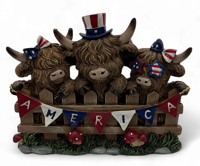 HIGHLAND PATRIOTIC COWS