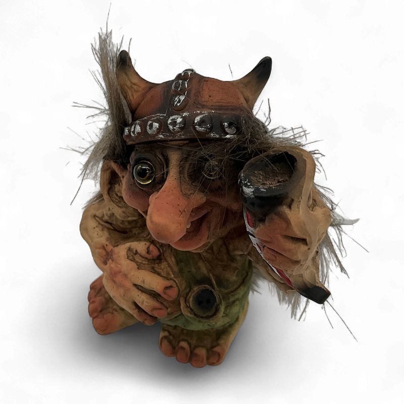Troll with horn