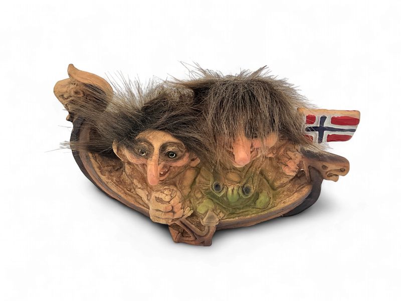 Trolls in Ship