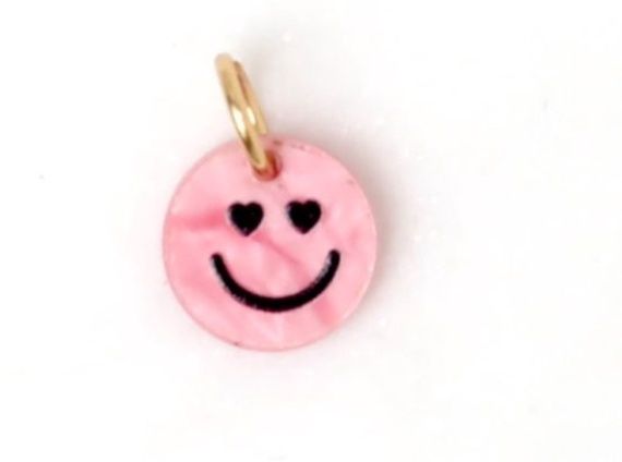Charm | Smiley resin pink