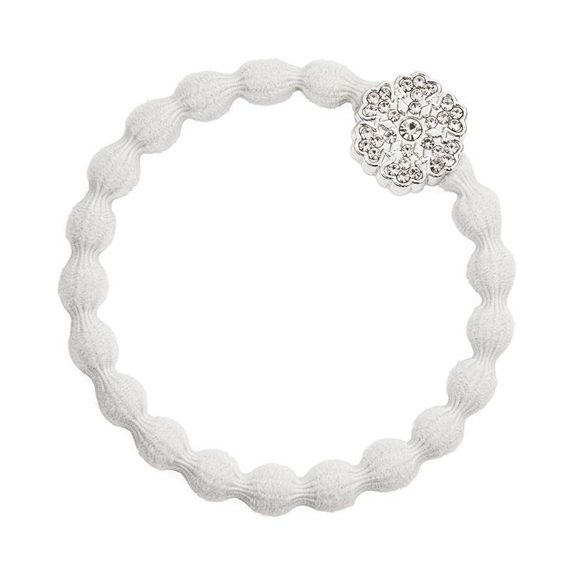 By Eloise Snowflake white