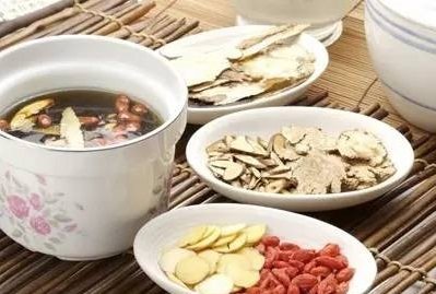 药材汤 Herbal Soup