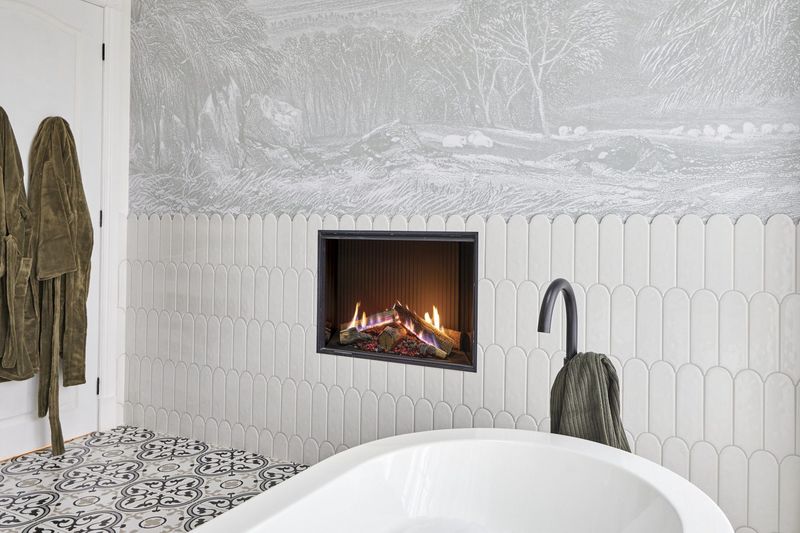 Rinnai LS800F Gas Fireplace Single Sided