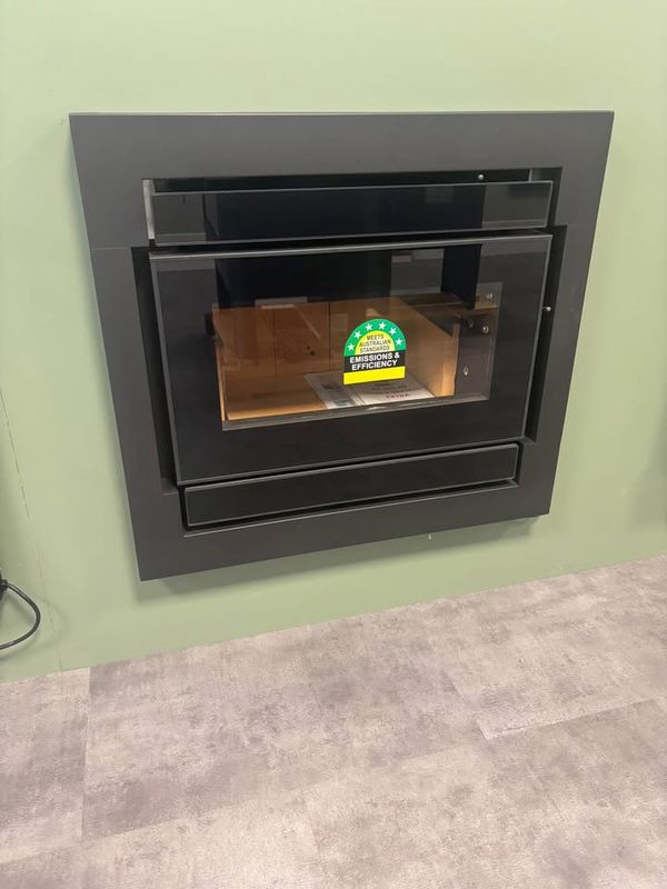 Kent Calisto Small Insert Wood Heater- Floor Model