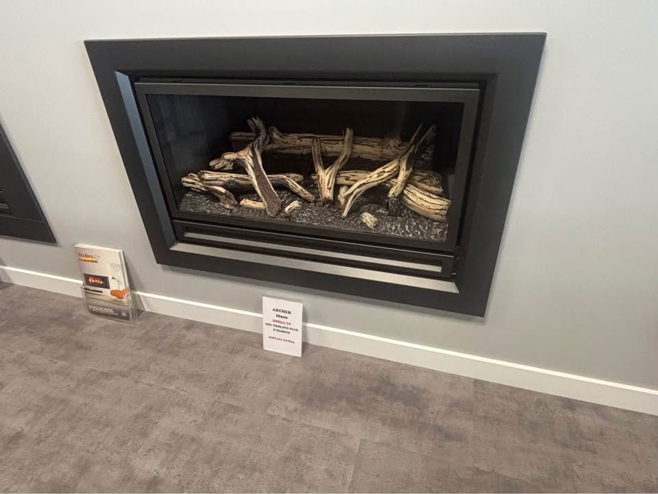 Archer IS900 Gas Log Fire- Floor Model