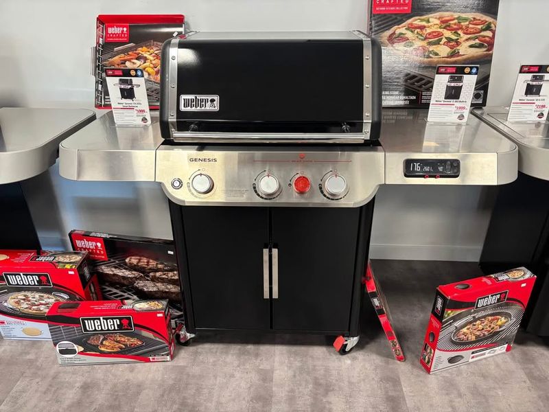 WEBER GENESIS EX-325S SMART GAS BARBECUE (Floor Model- LPG)