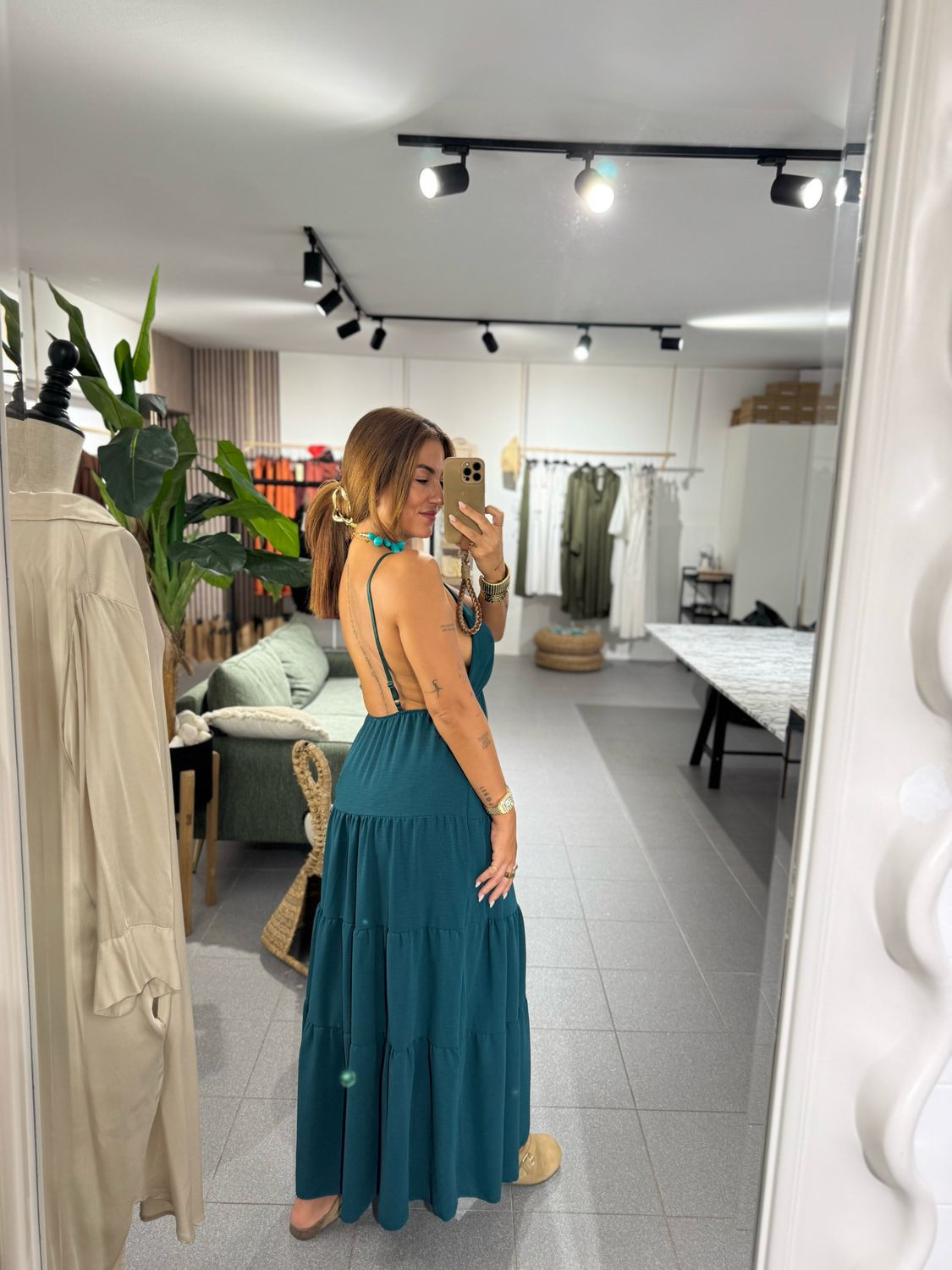 Vestido Longo Sem Costas