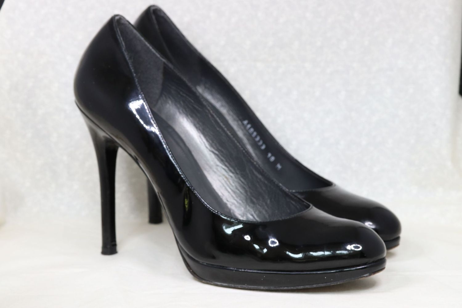 Stuart Weitzman black patent leather heels Size 41 M UK 8 (7)