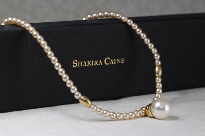 Shakira Caine faux pearls gold-washed necklace