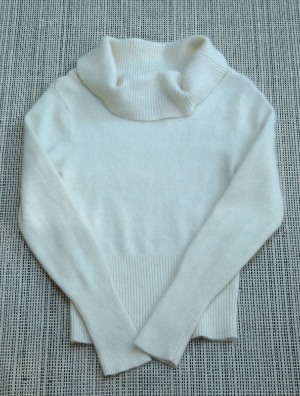 Oasis off-white wool & angora blend fluffy cowl neck jumper Size 12 (fits smaller - see measurements)