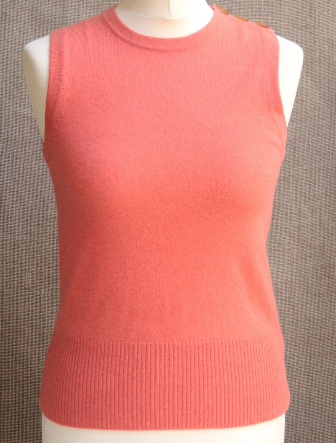 Episode coral cashmere sleeveless jumper Size UK 10