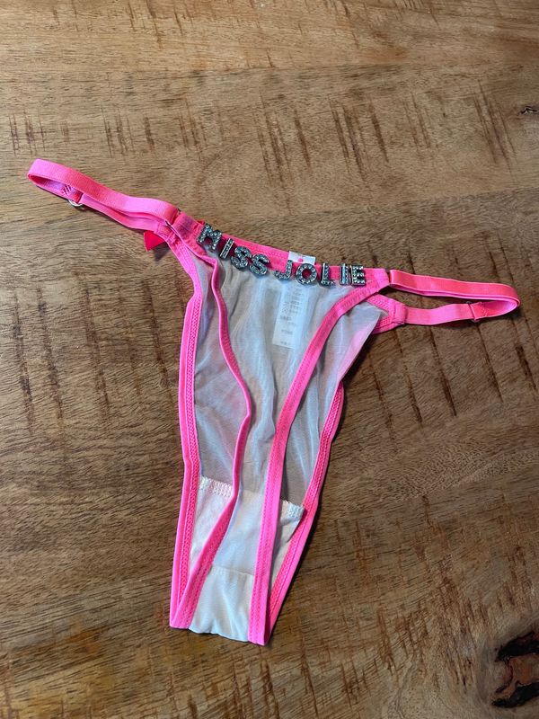 Roze string doorschijnend