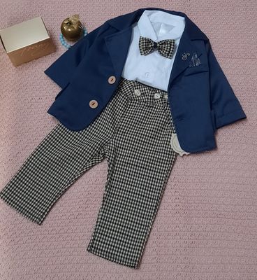 Garnitur do chrztu z brązowymi spodenkami