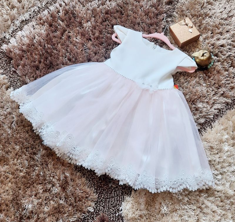 Sukienka do chrztu z krótkim rękawem Sukienka do chrztu z krótkim rękawem