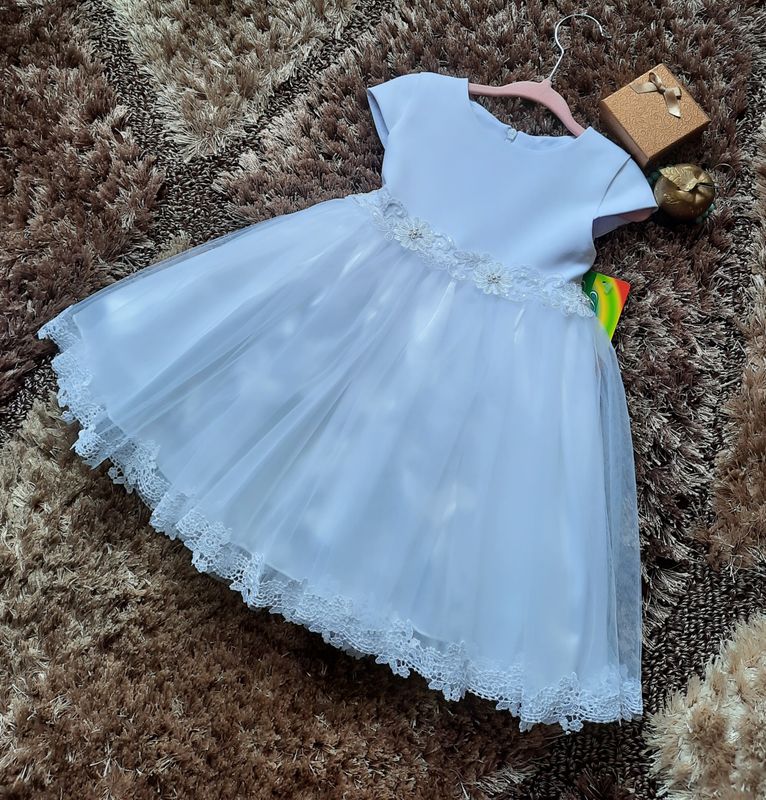 Sukienka do chrztu z krótkim rękawem