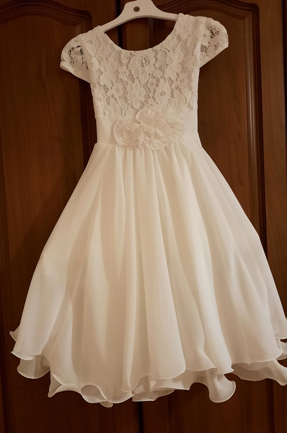 Biała sukienka wizytowa dla dziewczynki na wesele, komunię