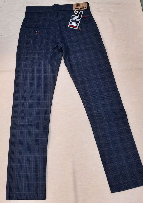 Spodnie granatowe dla chłopca Spodnie granatowe dla chłopca