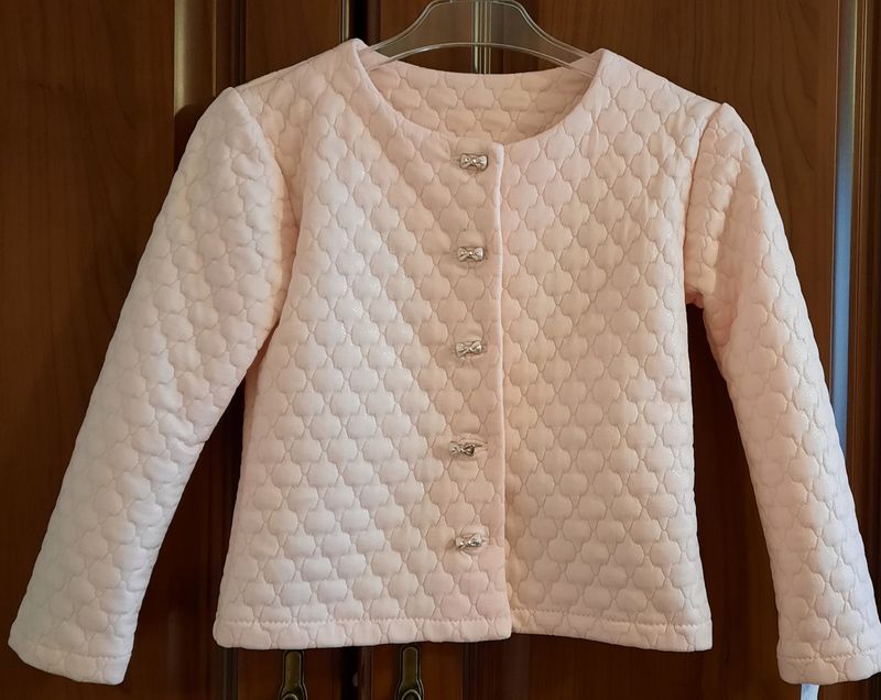 Żakiet dla dziewczynki w kolorze różowym Żakiet dla dziewczynki w kolorze różowym