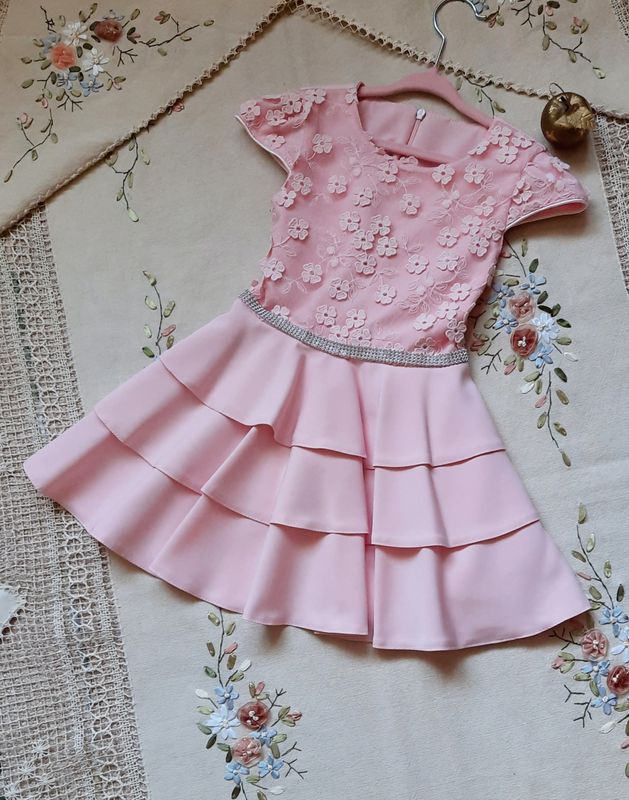 Sukienka wizytowa dla dziewczynki na wesele krótki rękaw