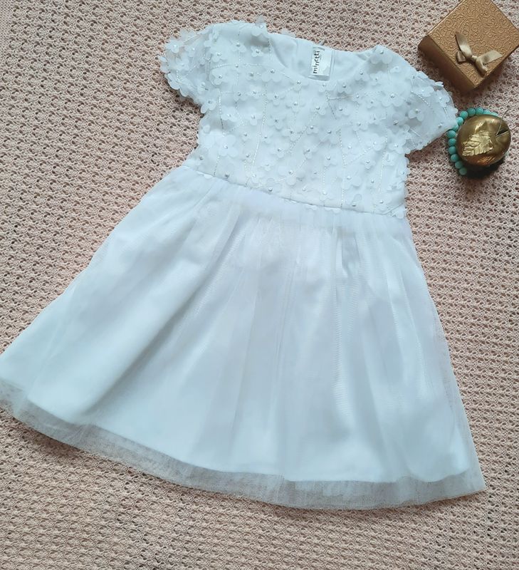 Sukienka z tiulu biała  do chrztu dla dziewczynki