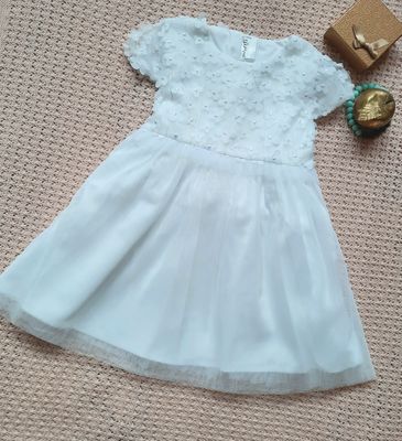 Sukienka z tiulu biała  do chrztu dla dziewczynki