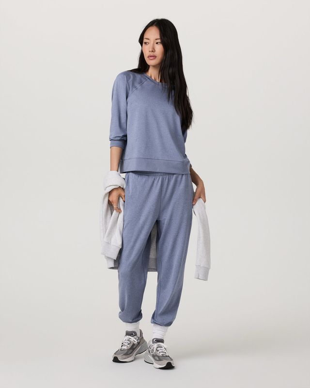 VUORI WOMEN&#39;S VW241 LONGSLEEVE HALO CREW