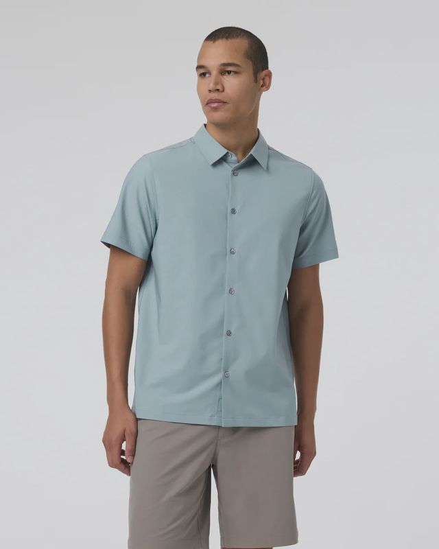VUORI MEN&#39;S V1024 MANHATTAN SHORT SLEEVE BUTTON UP