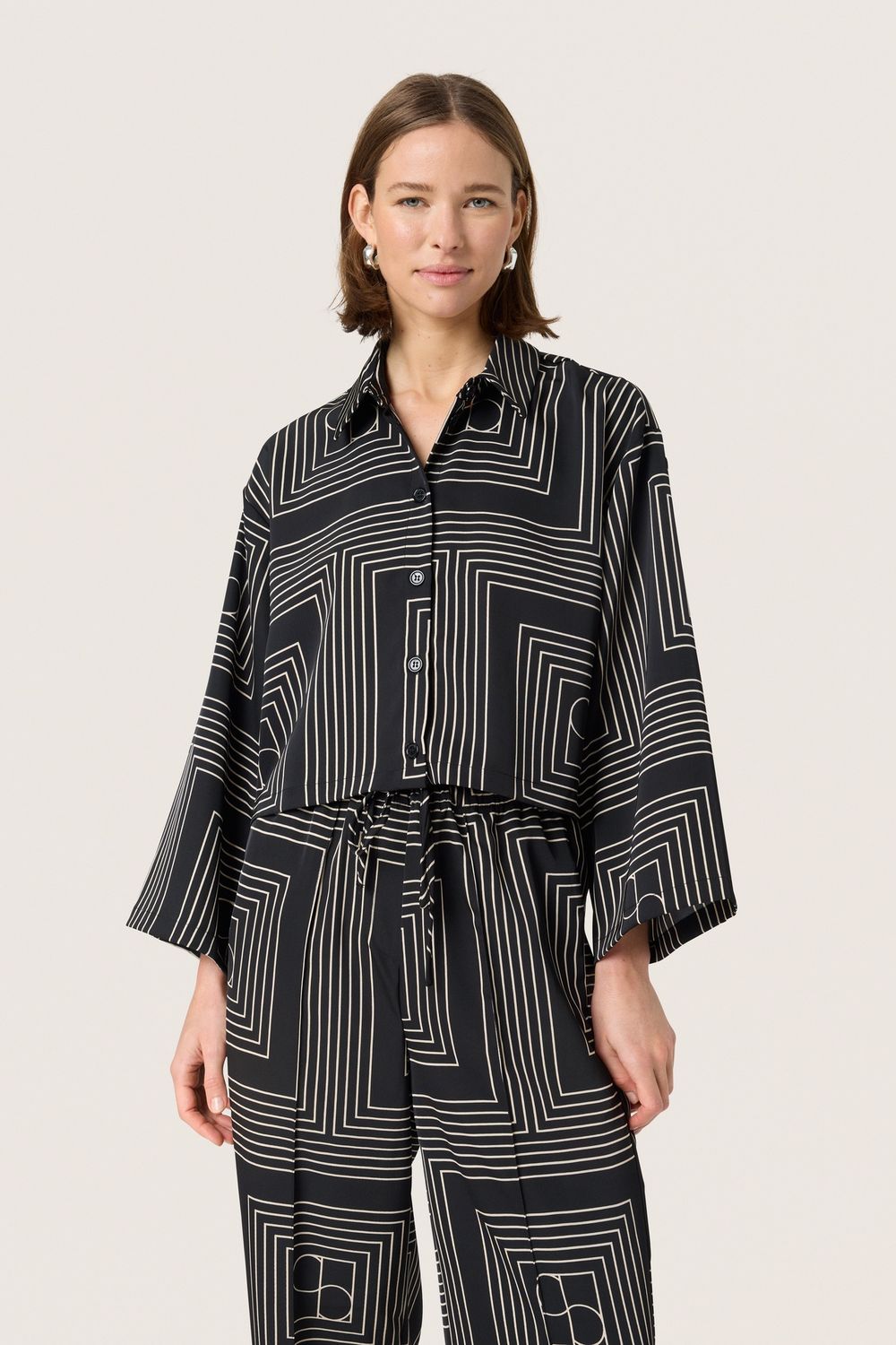 SOAKED TOPAZ LONGSLEEVE BUTTON UP SHIRT, COLOUR: BLACK, SIZE: XS