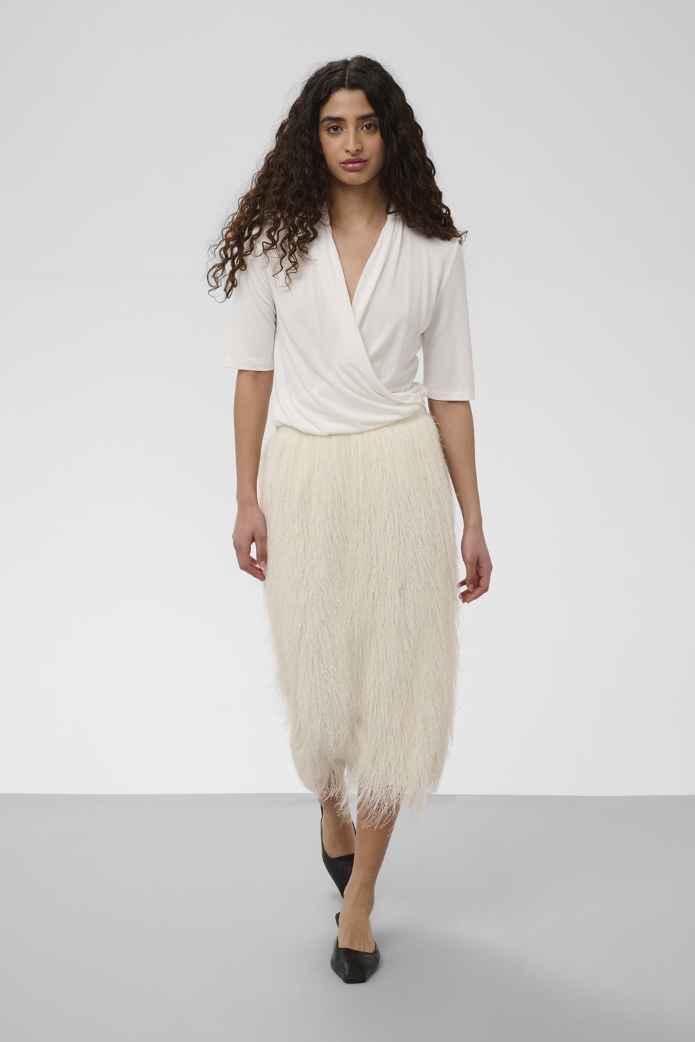 SOAKED DACRE FRINGE  MIDI SKIRT, COLOUR: WHISPER WHITE, SIZE: XS