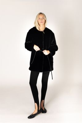 LYLA &amp; LUXE KELILA FAUX FUR JACKET