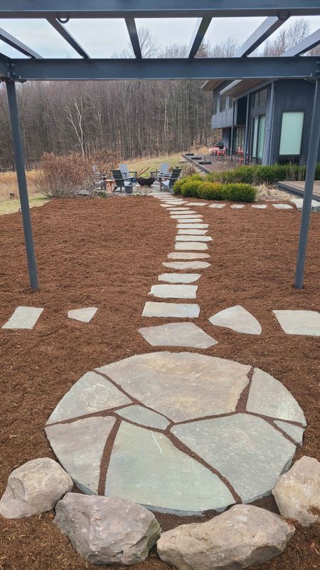 PA Bluestone - Irregular Piece (full color)