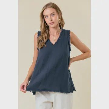Frayed, Size: SMALL