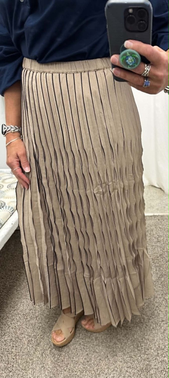 Pleated Midi, Size: XSMALL
