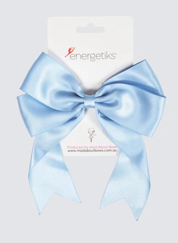Kira bows