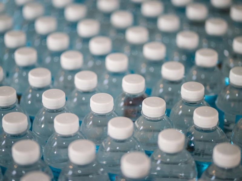 Līmes stikla, PET un PVC pudeļu etiķēšanai