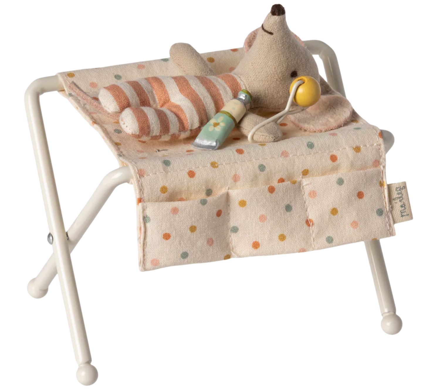 nursery table, baby mouse- off white