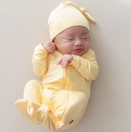 zippered footie- lilikoi