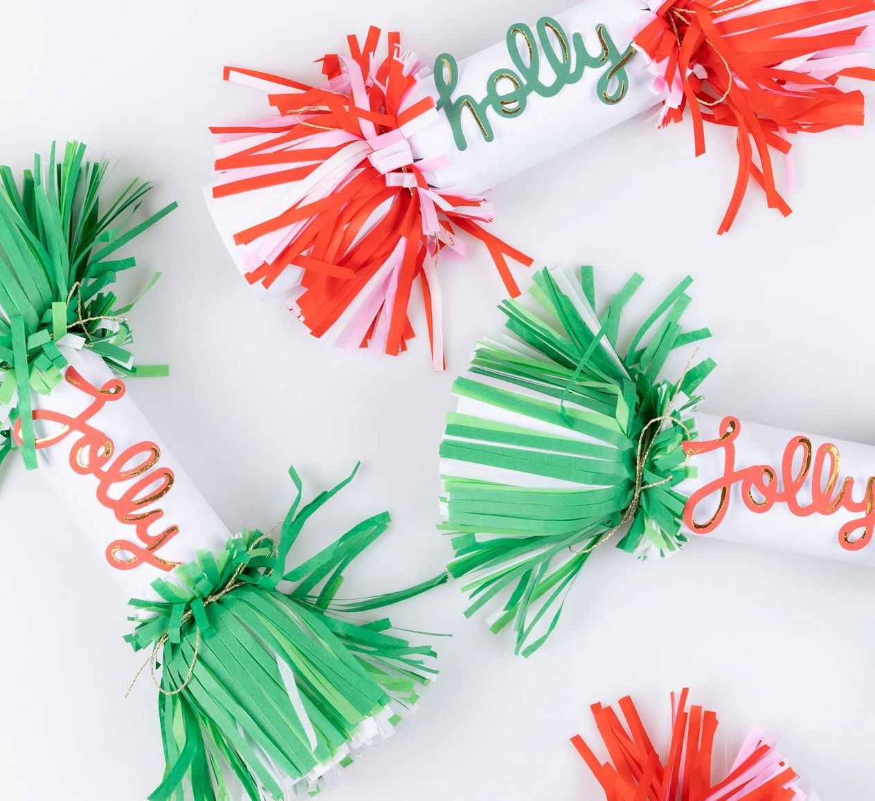 jolly holly fringe crackers