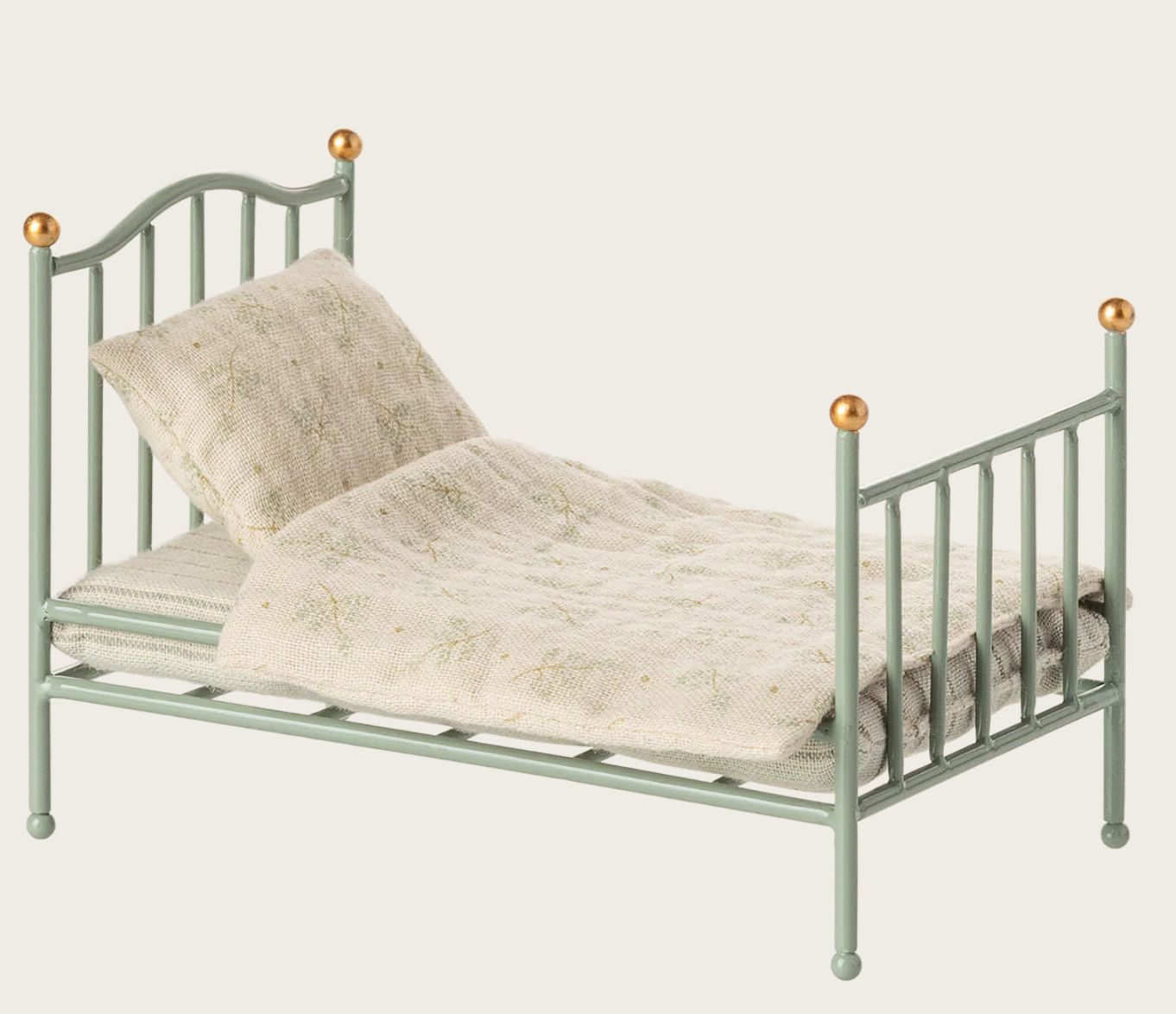 vintage single bed, mouse- mint