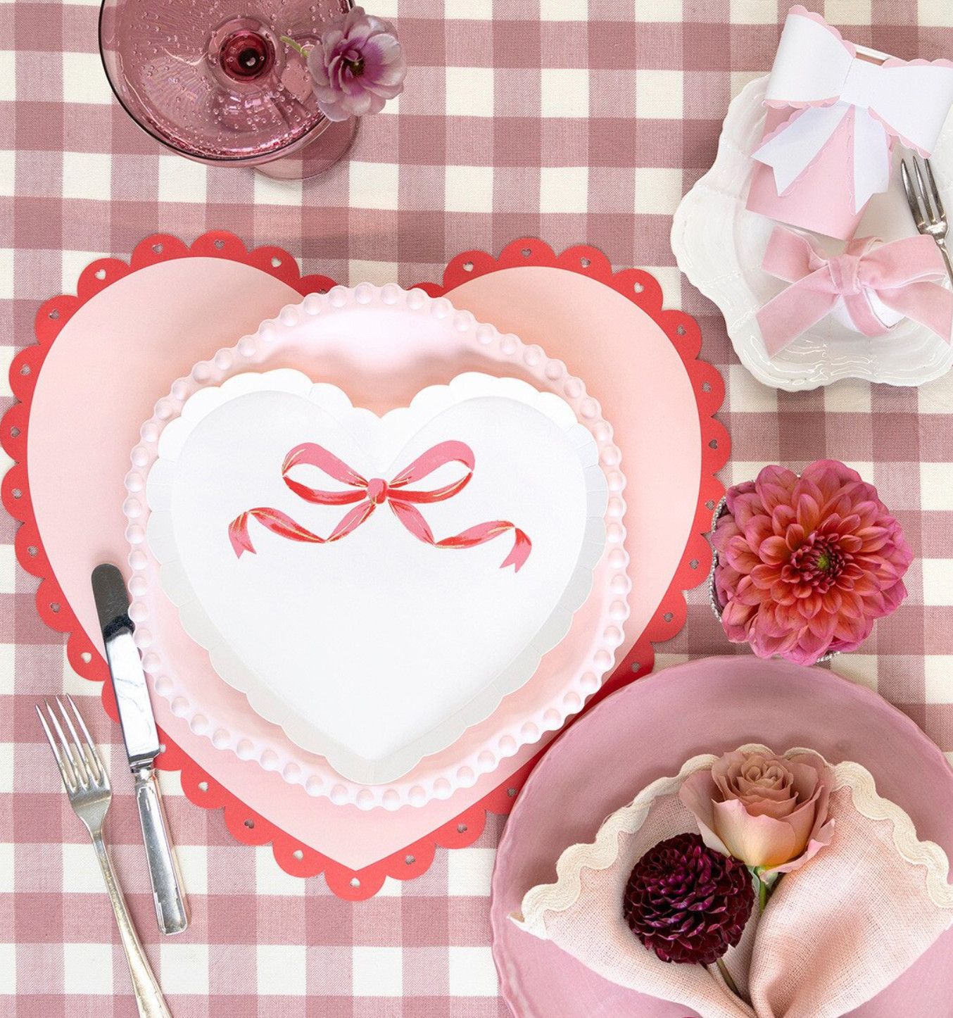 coquette heart plates