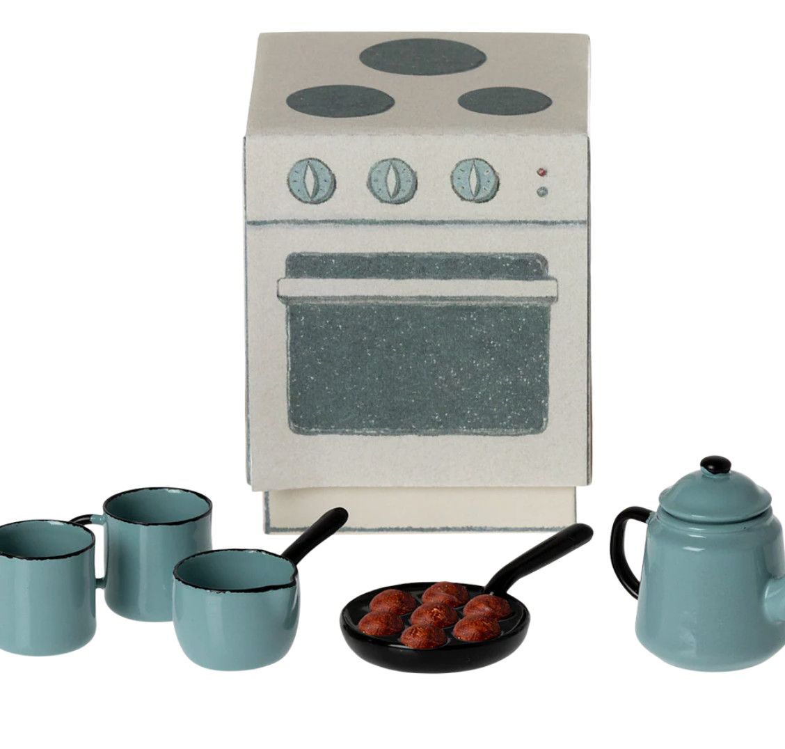 madam blue's favorites, mouse