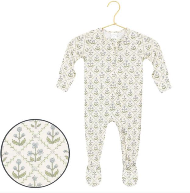 zippered footie