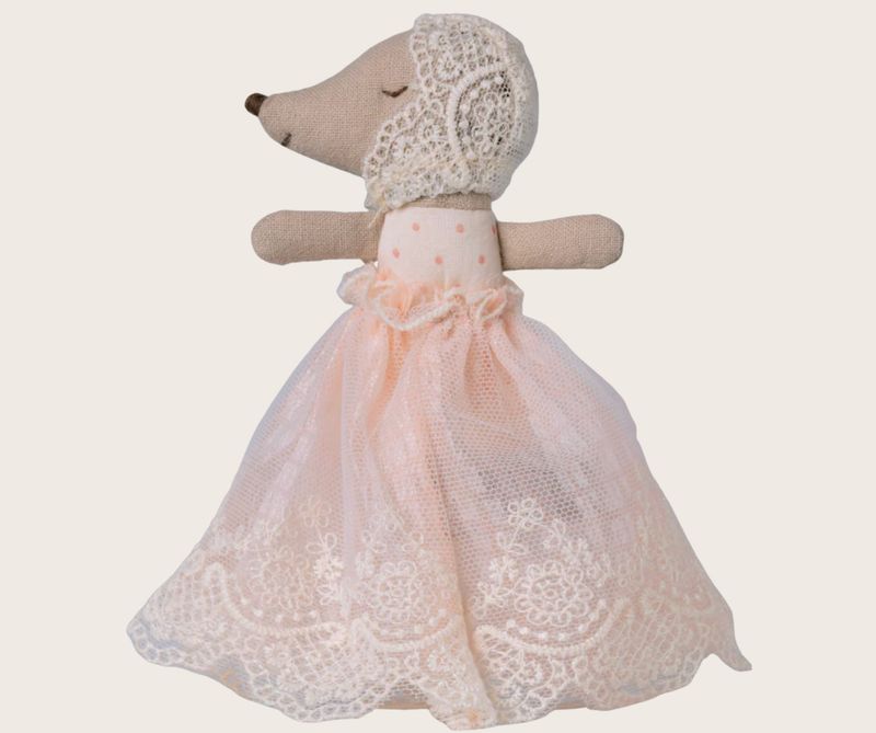 baby mouse in gown- powder